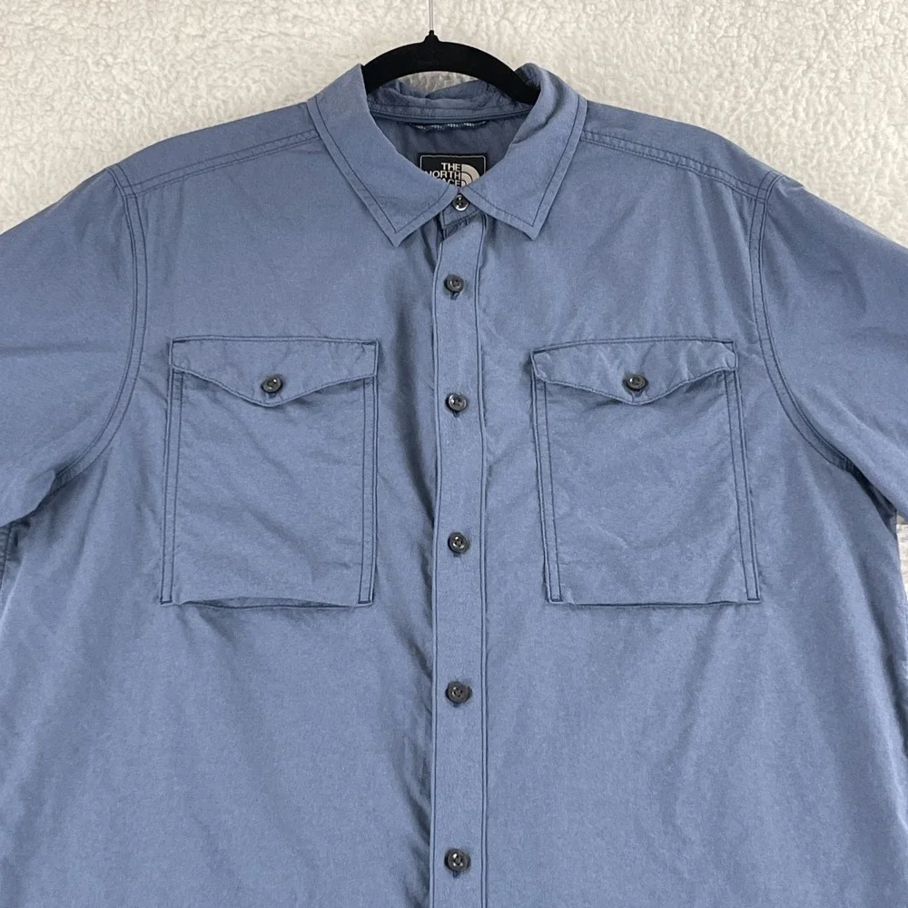 The North Face Button-Up Shirt Mens Size Large Blue‎ Short Sleeve Pocket Casual